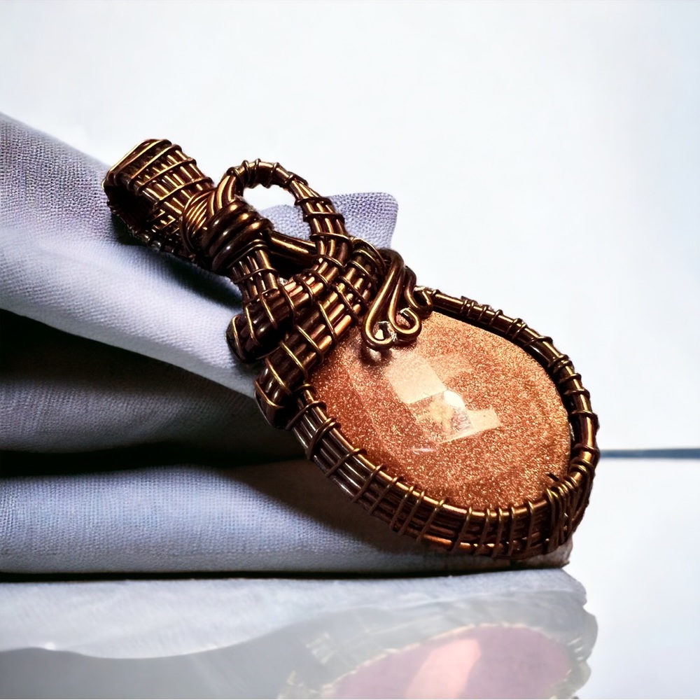 SANDSTONE GEMSTONE PENDANT